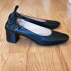 Everlane Italian Leather Day Heel